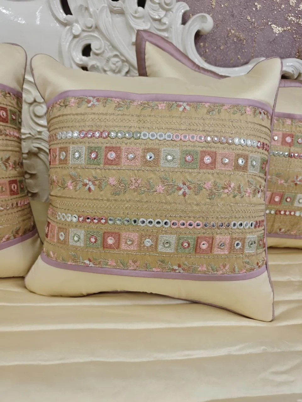 Linens Studio Luxury Bed Cover Set view 4