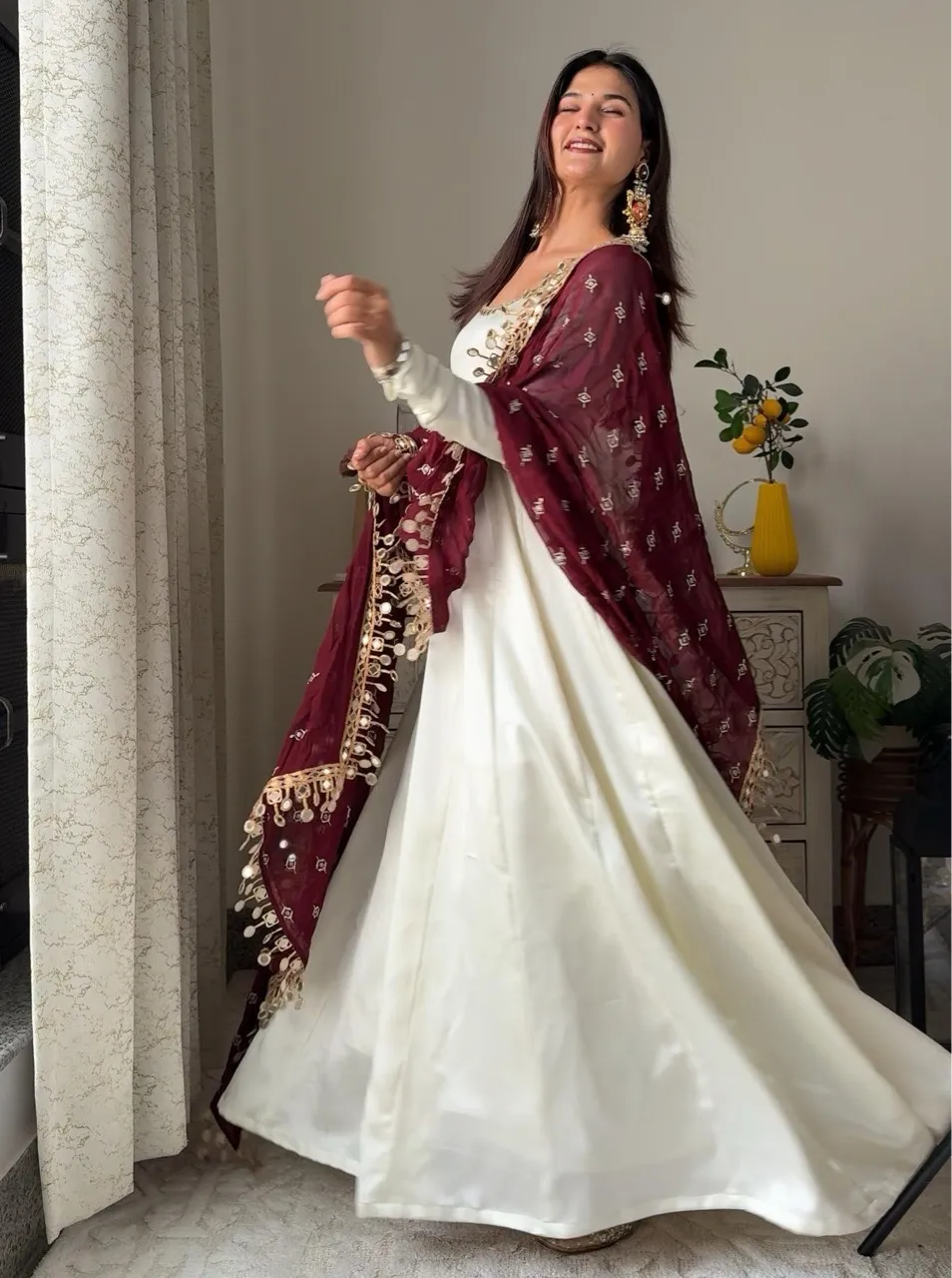 ‘Chaand’ Anarkali suit Set view 2