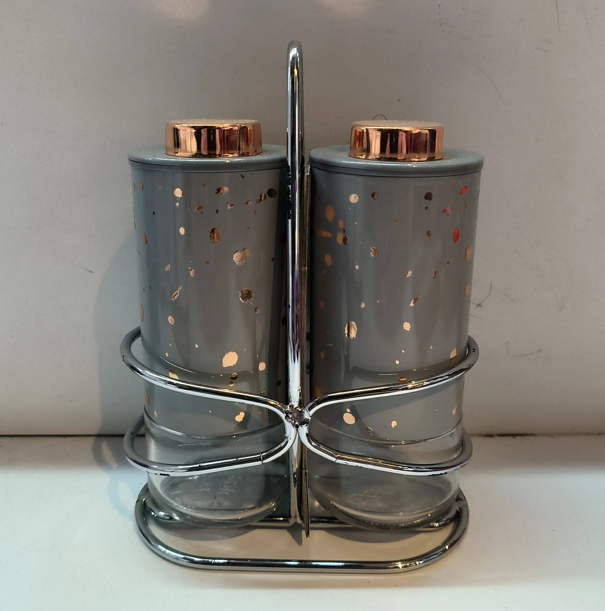 Salt and Pepper Shakers Set view 2
