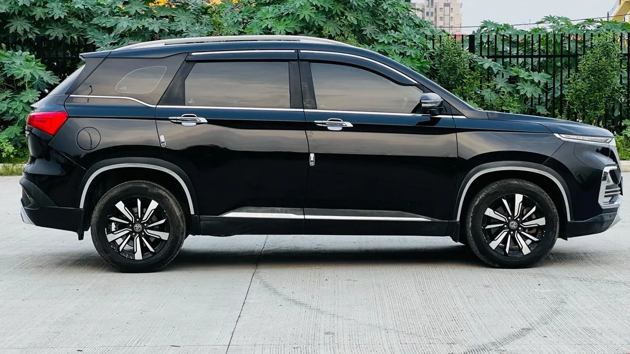MG Hector Sharp view 4