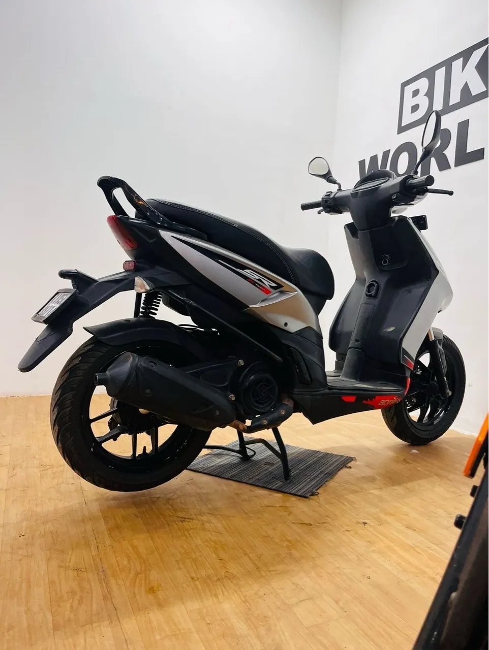 Aprilia SR 125/2021 Model view 4