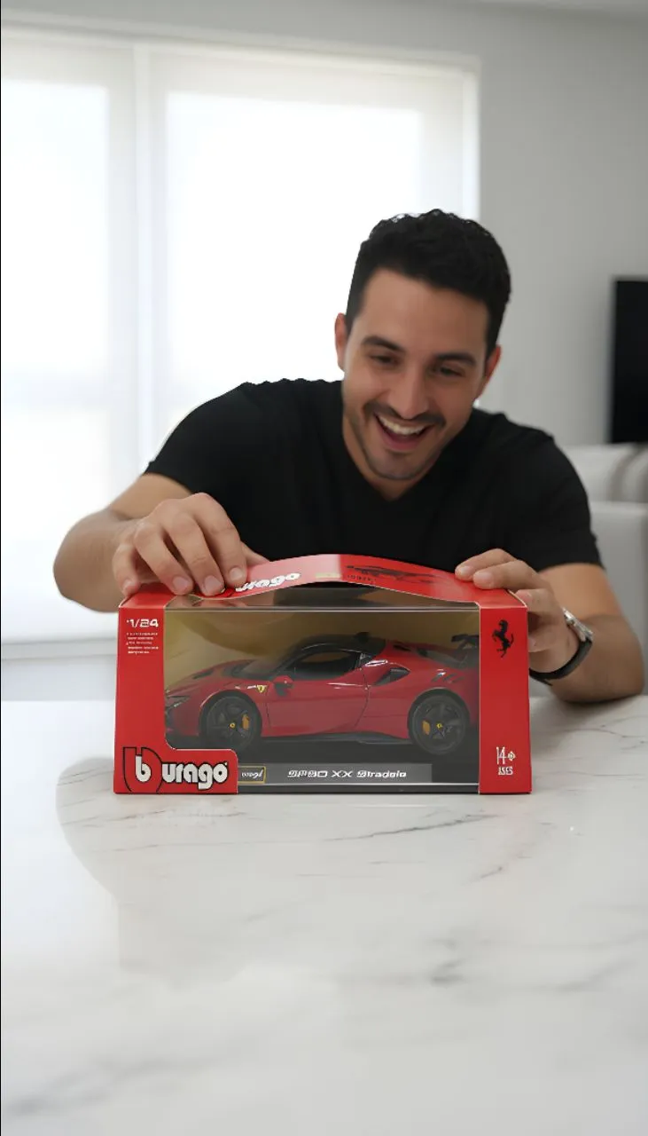 Bburago SF90 XX Stradale view 2