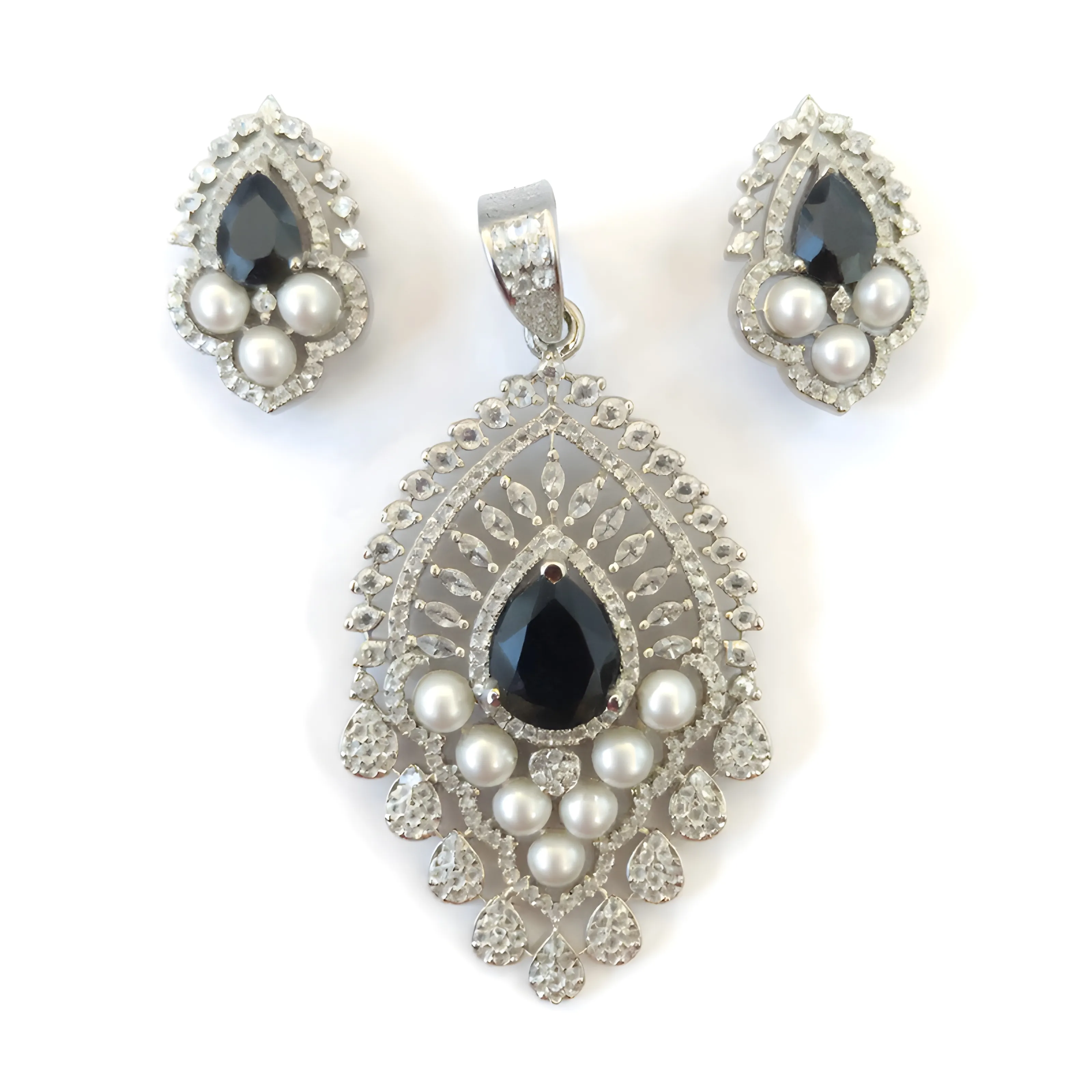 Pearl and Black Gemstone Necklace Set view 2