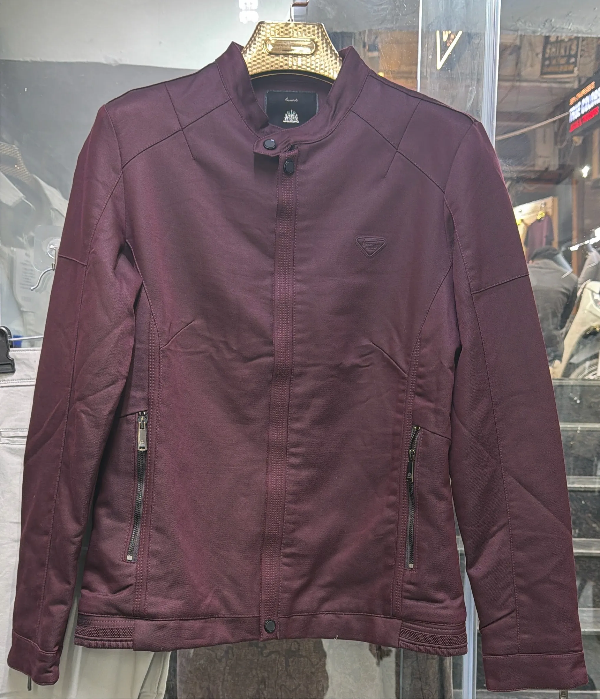 Caught&Bold Jacket view 2