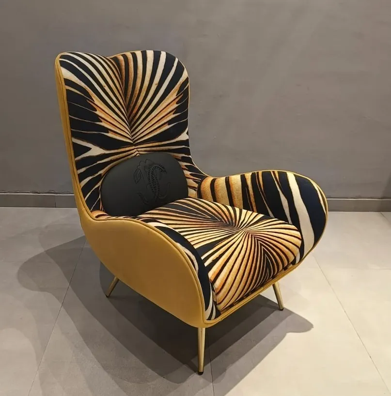 The Muse Chair: IFC/AC/Zebra view 2
