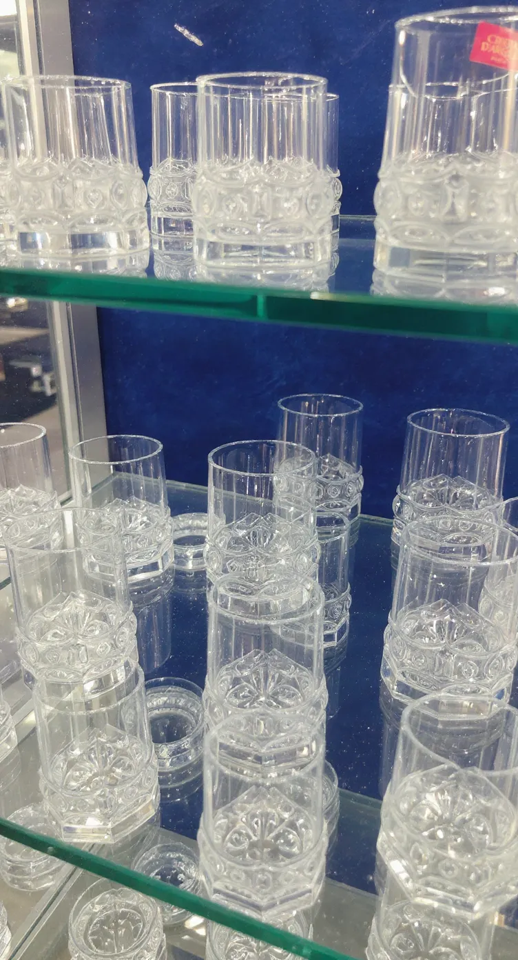 Cristal dArques Glass view 7