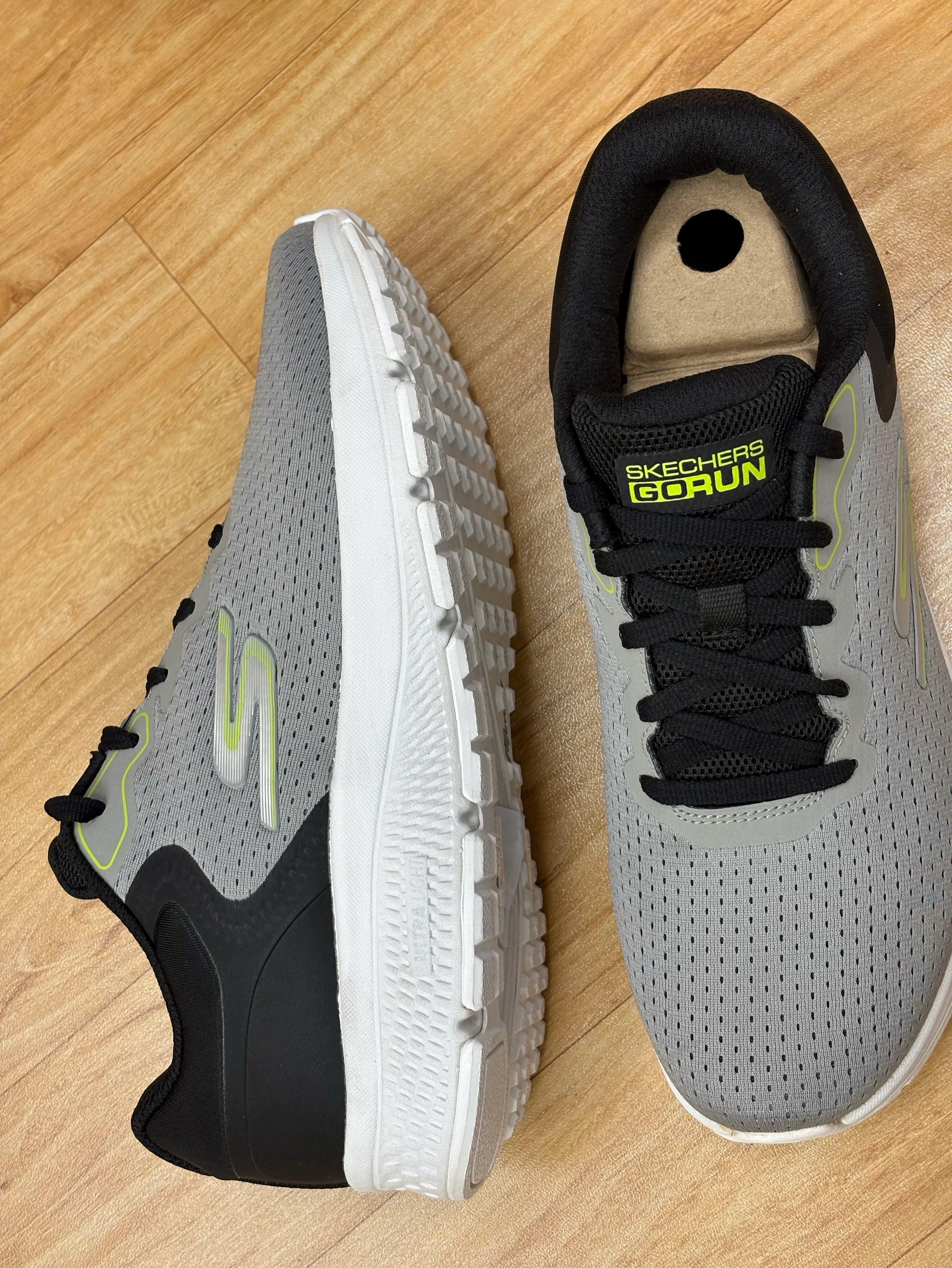 Skechers GOrun’ view 2