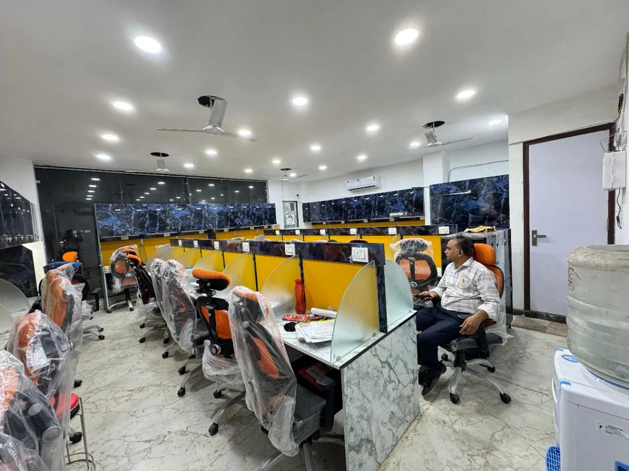 Library For UPSC Aspirants view 3