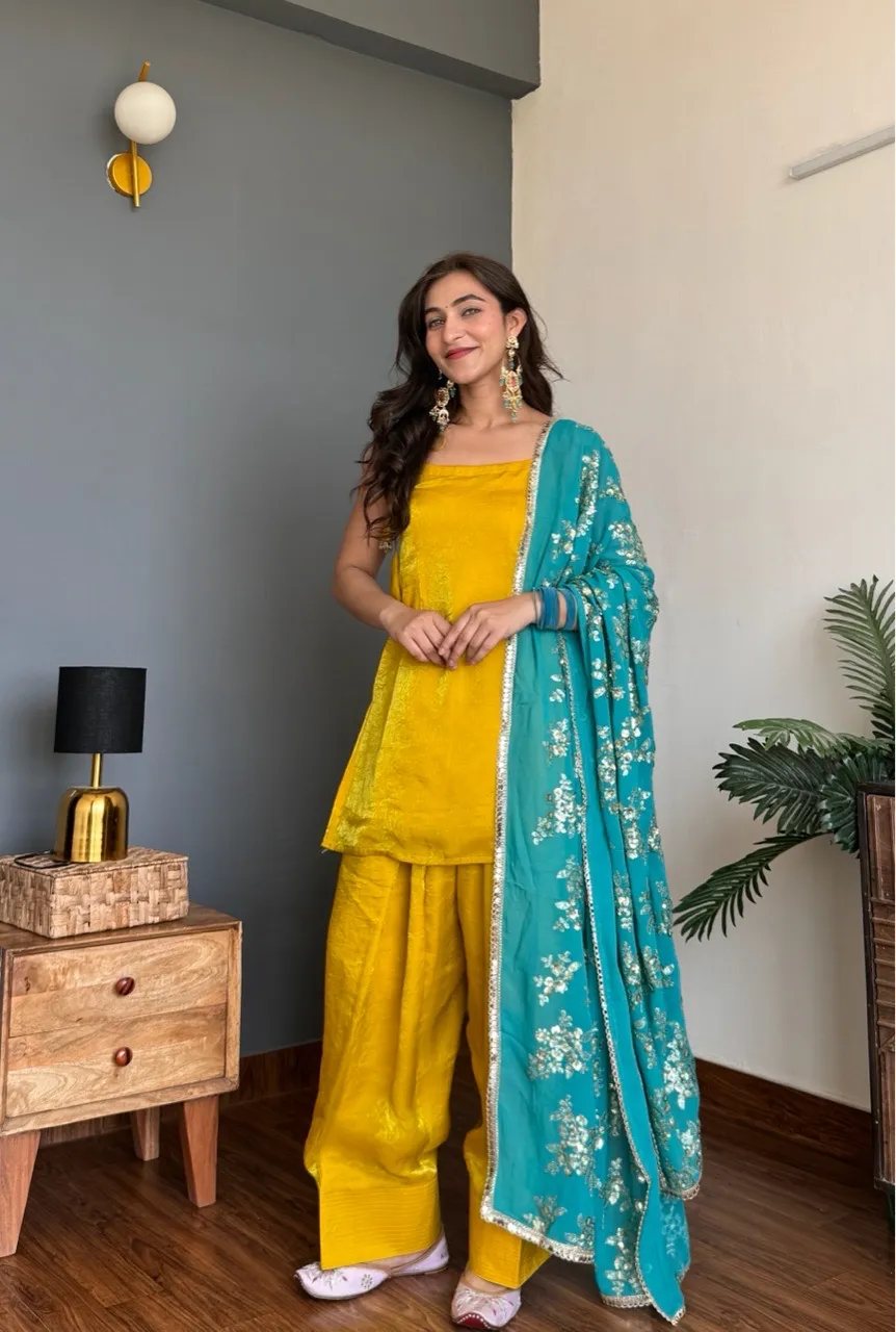 ‘Fasana’ - a Farshi Salvar suit set - Yellow
