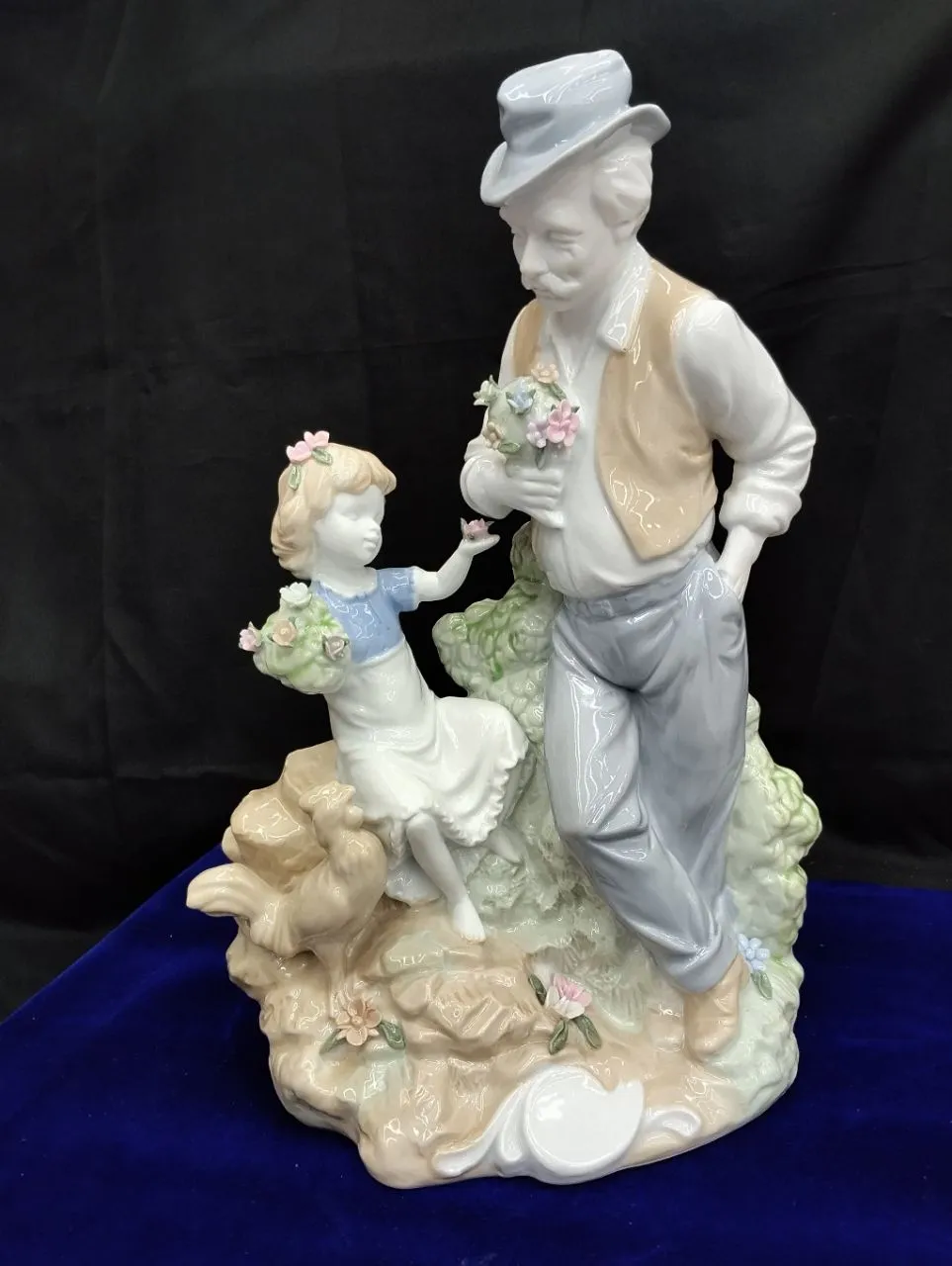 Elegant Lady Figurine view 11