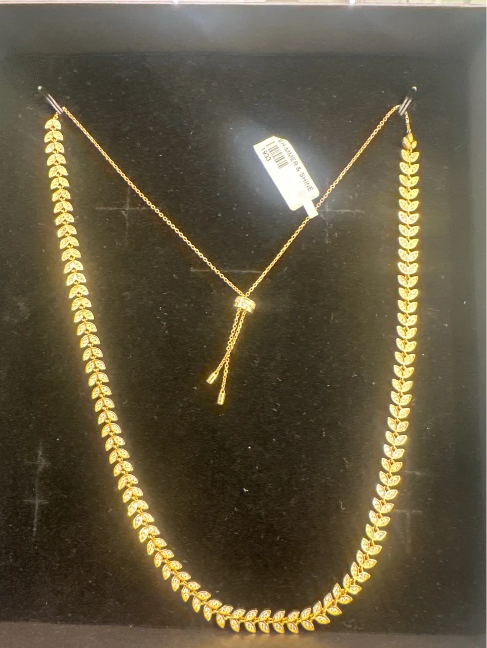 Gold Leaf Necklace Set view 3