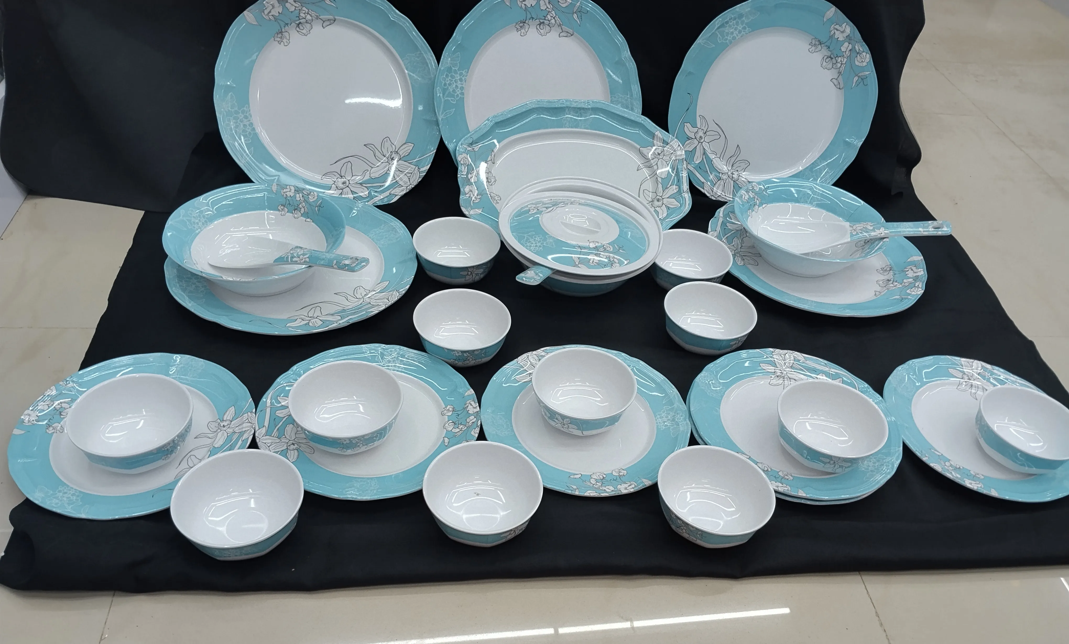 Floral Melamine Dinner Set view 2