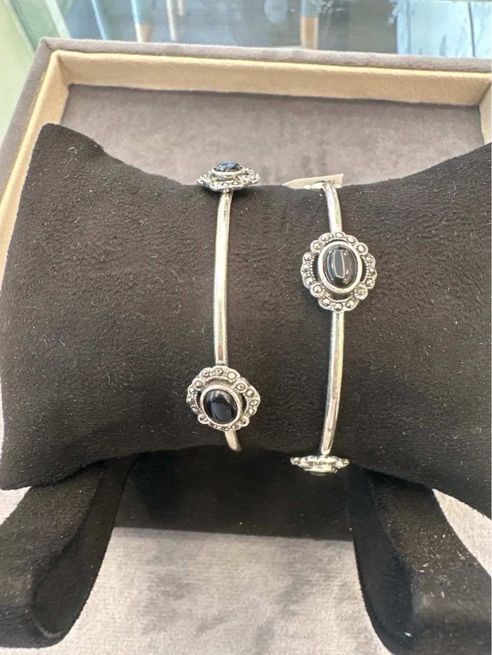 Vintage Black Onyx Bangle Set view 4