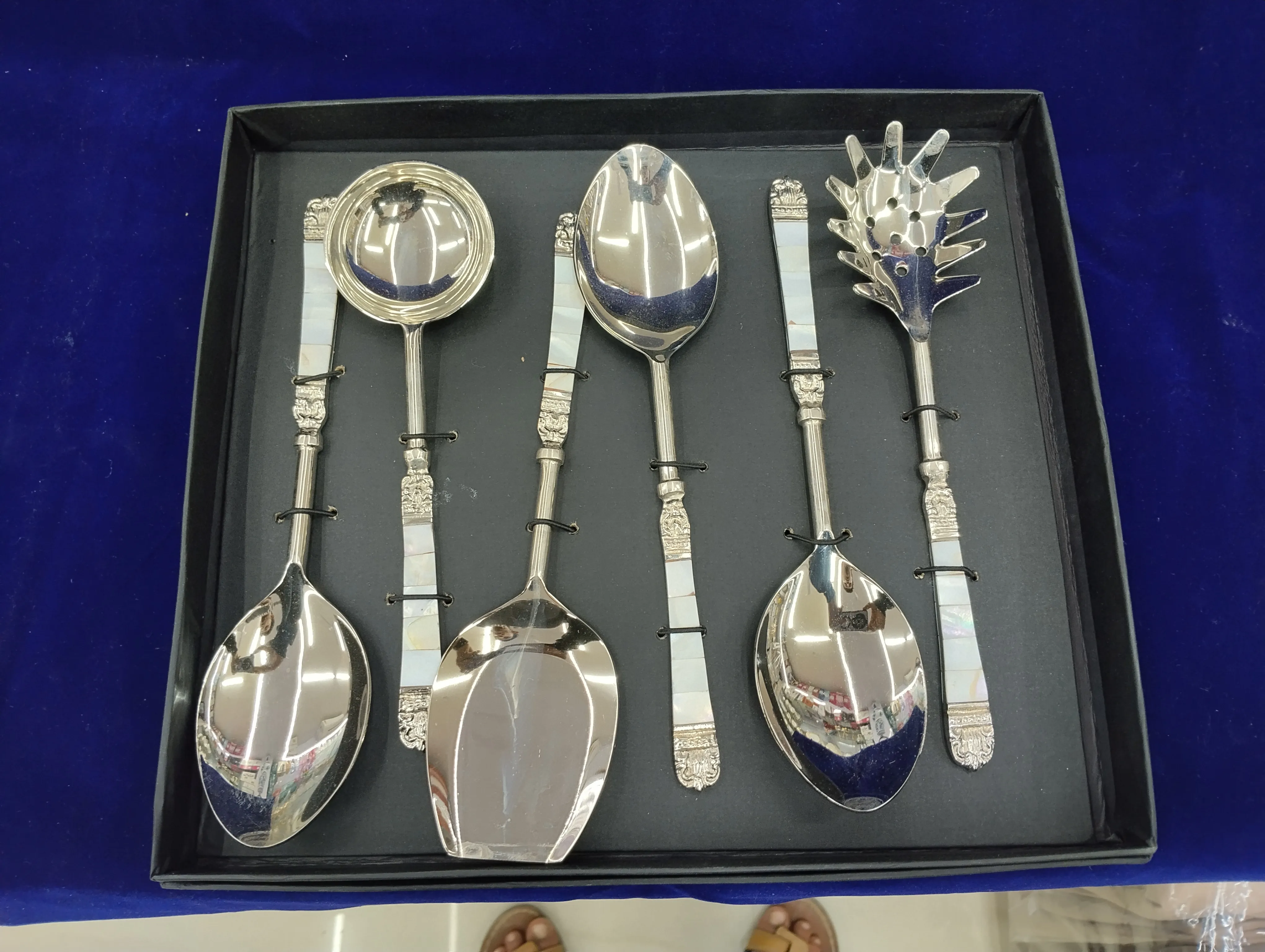 Decorative Serving Set view 2