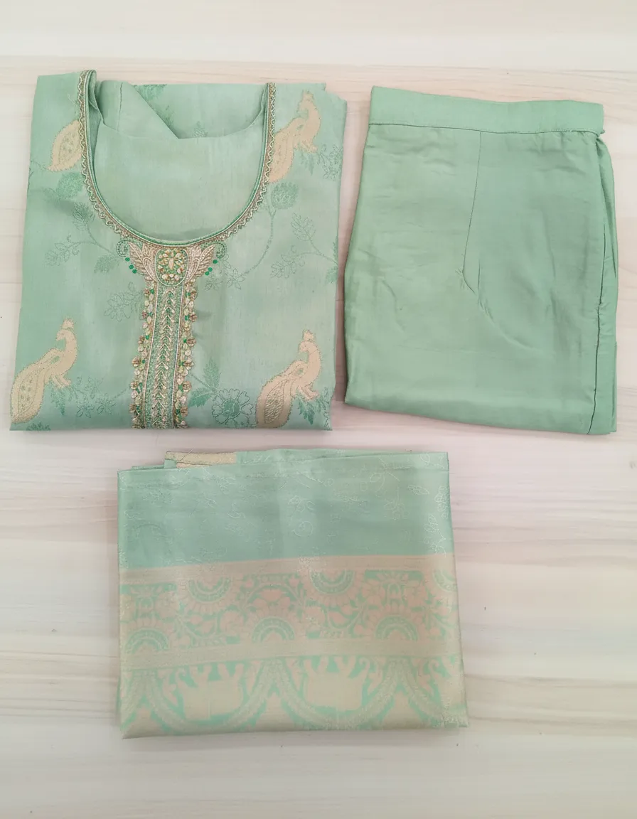 Zola Churidar Set view 2