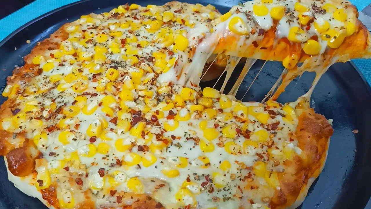 Cheese & Corn Pizza view 4