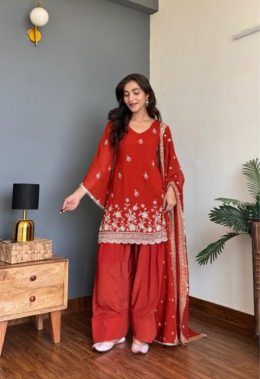 ‘Naqsh’ Farshi Salvar Suit set - Rust view 4