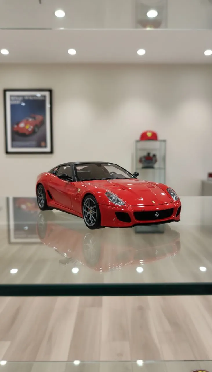 Bburago 599 GTO view 2