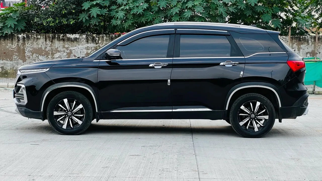 MG Hector Sharp view 2