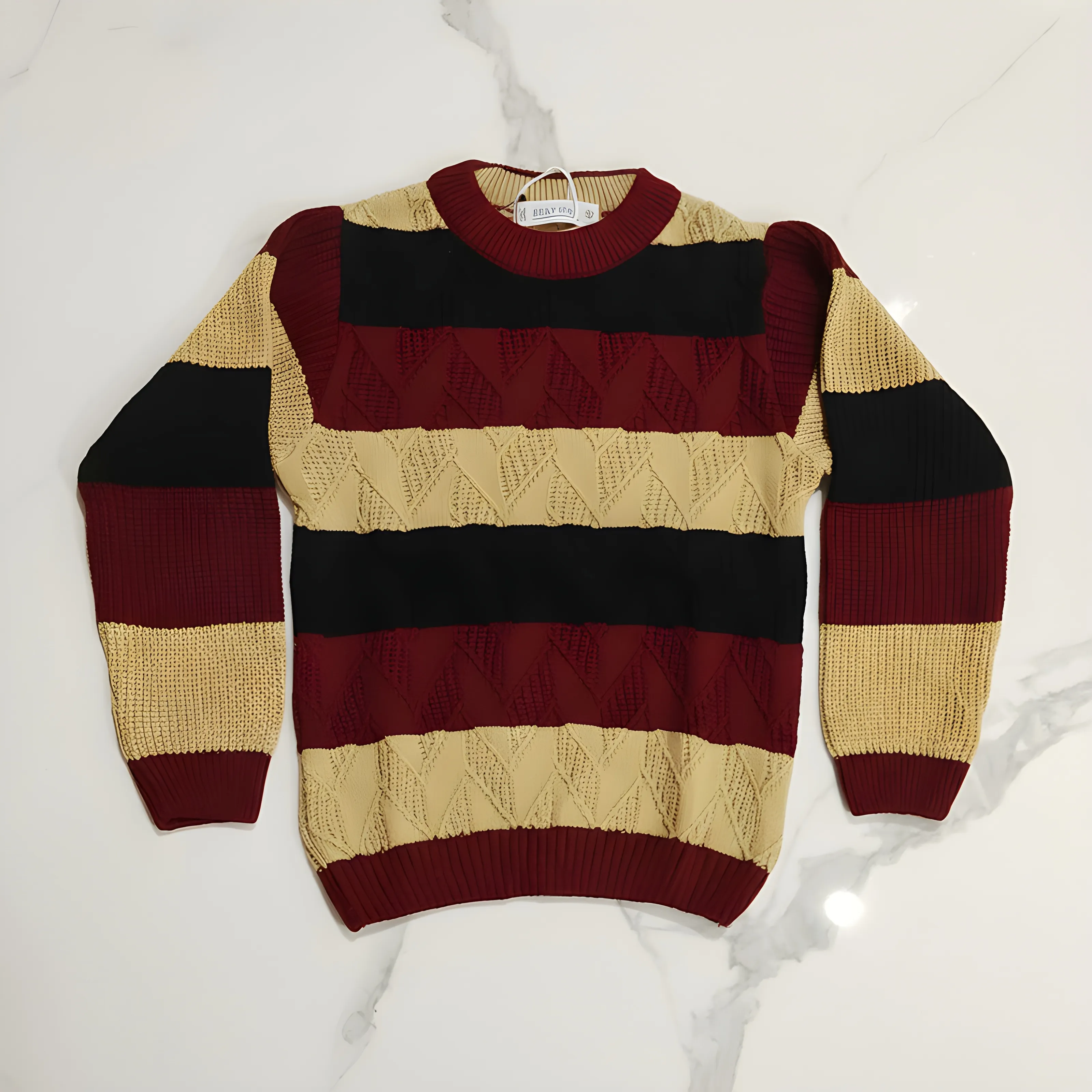 The Mirror Story Boy Pullover 608 view 2