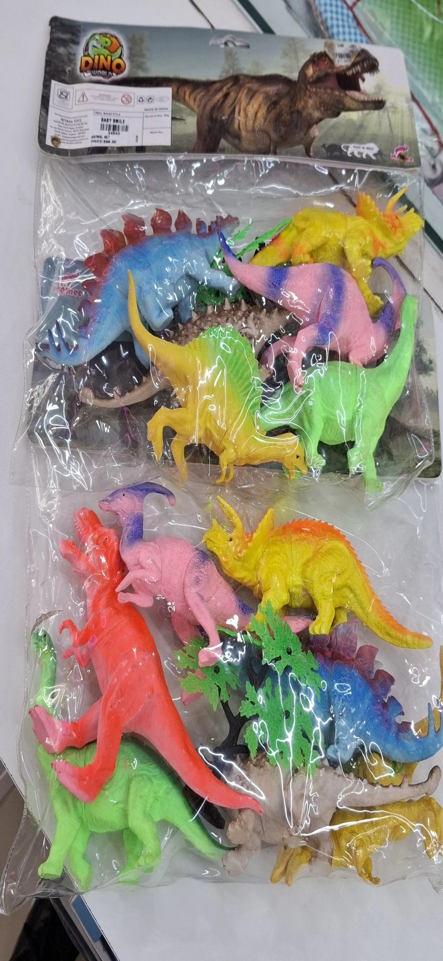 Dino World Dinosaur Figurines view 2