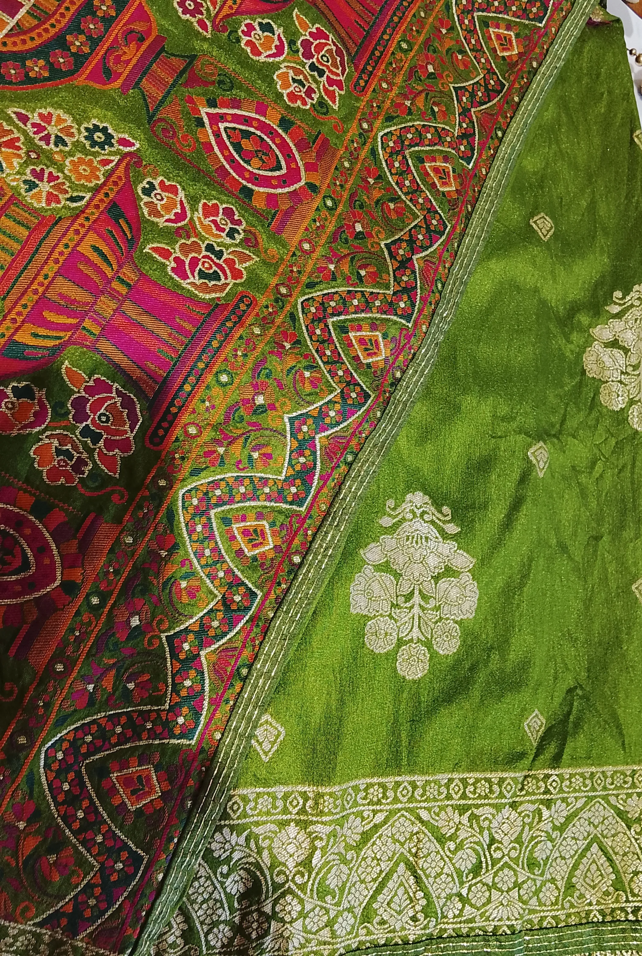 The Mirror Story Traditional Saree view 2