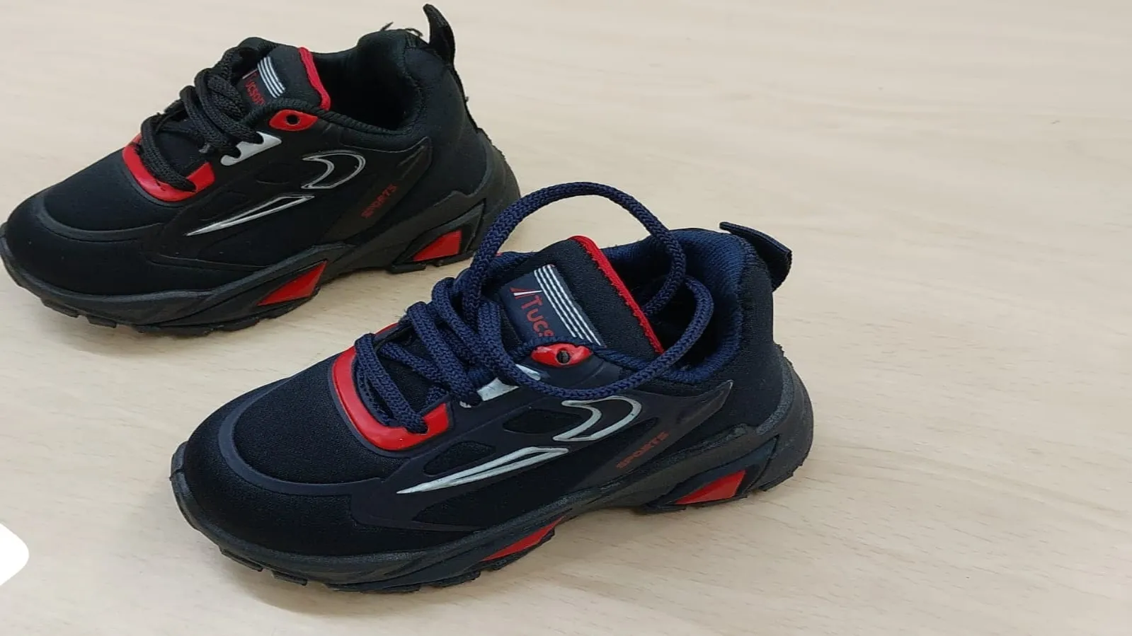 Tucss Kids Sneakers view 2