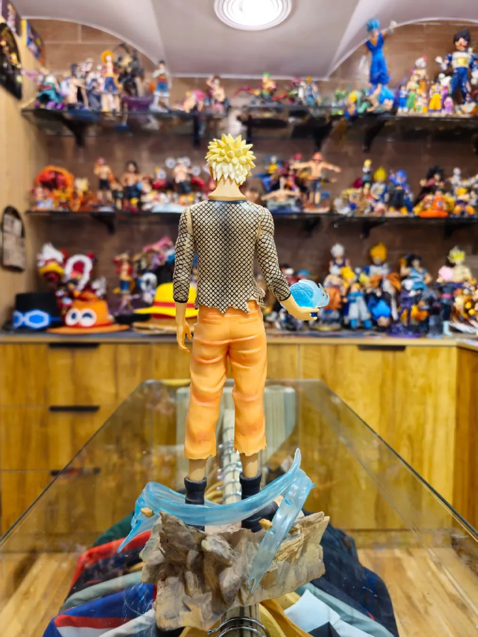 Naruto Uzumaki Figure view 3