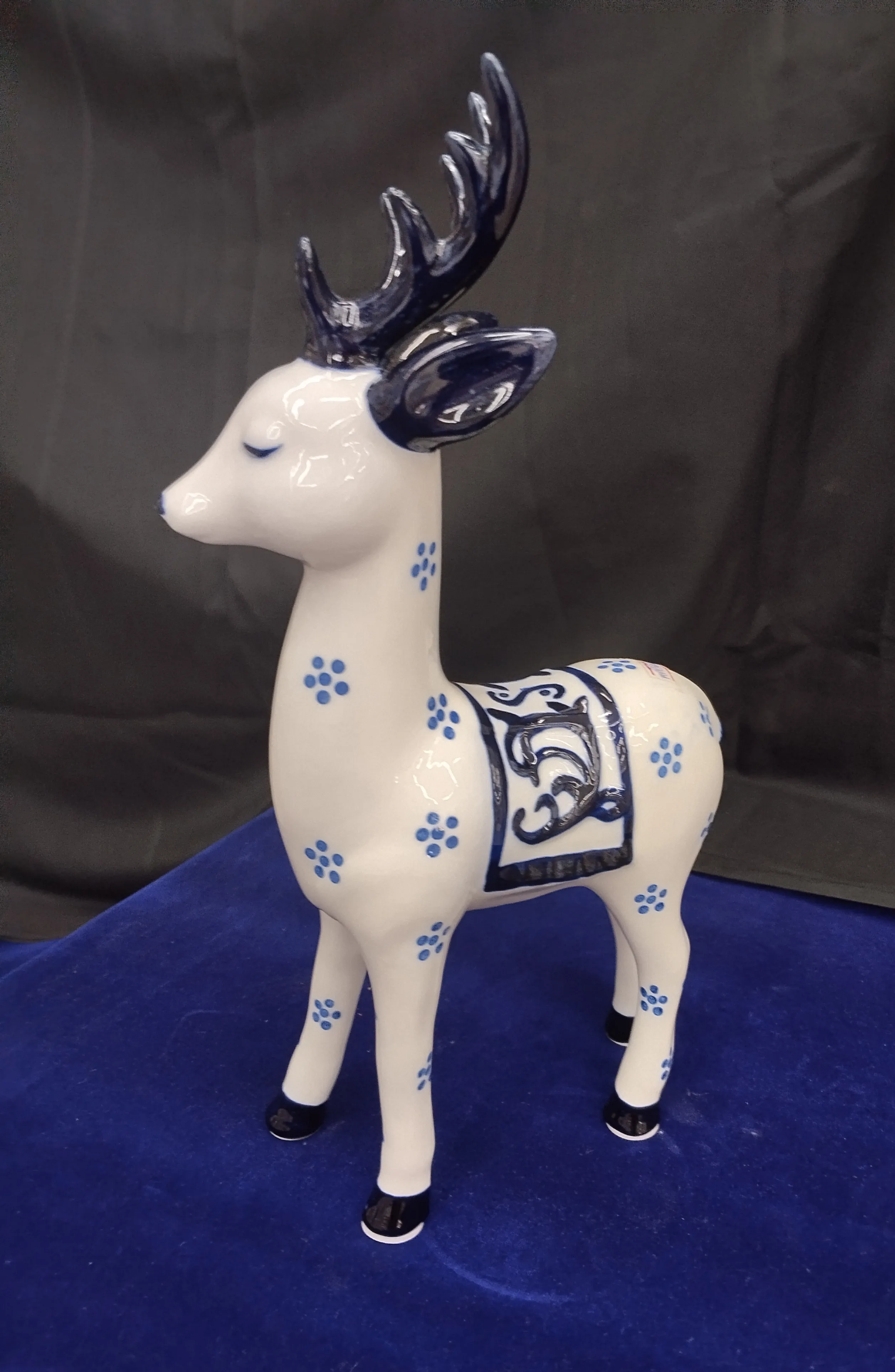 Ceramic Deer Statue view 8