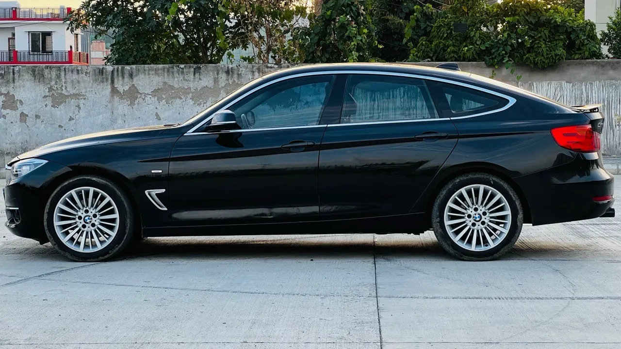 BMW 3 Series GT view 2