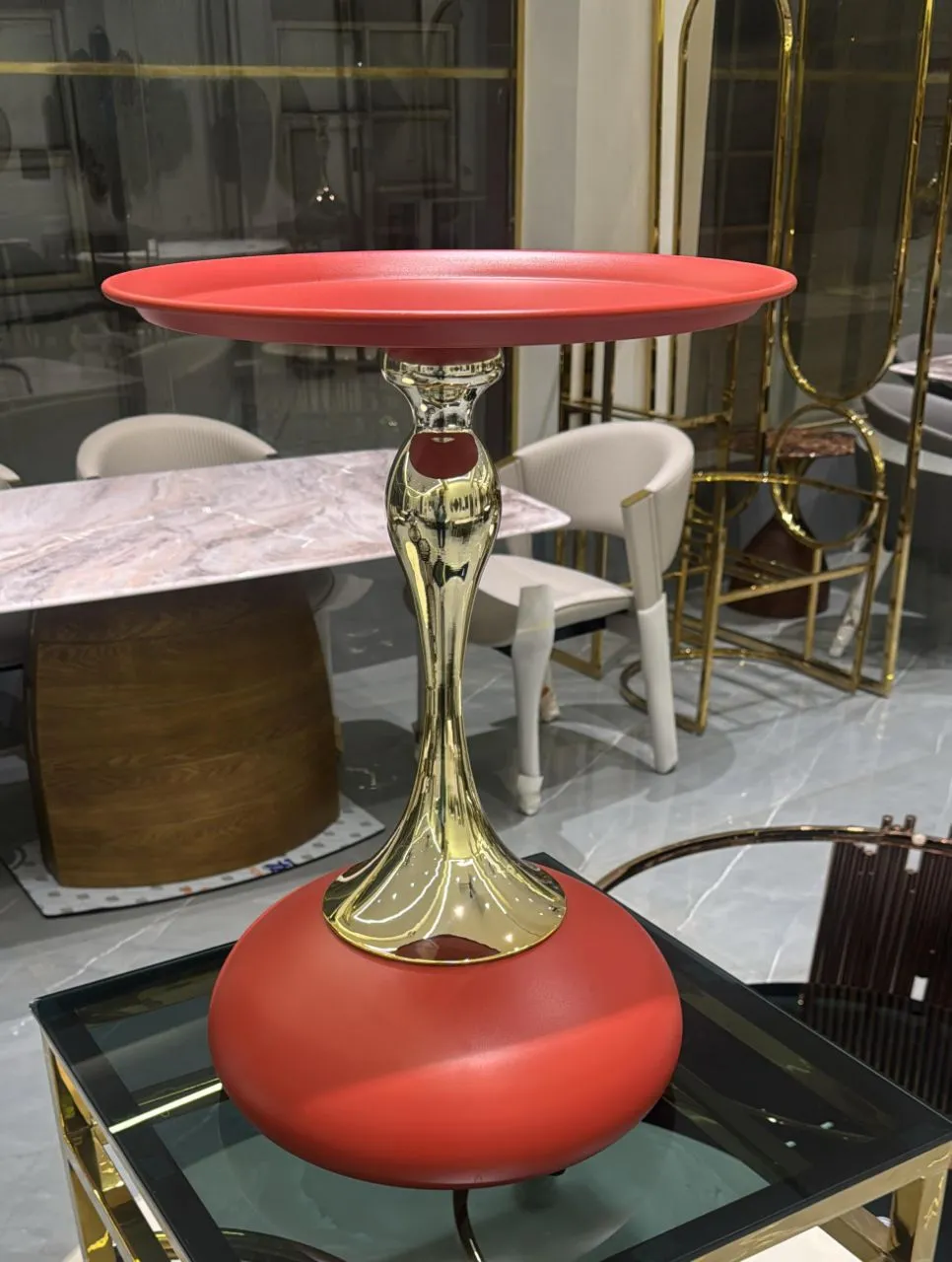 Color Red With Ss Frame Corner Table