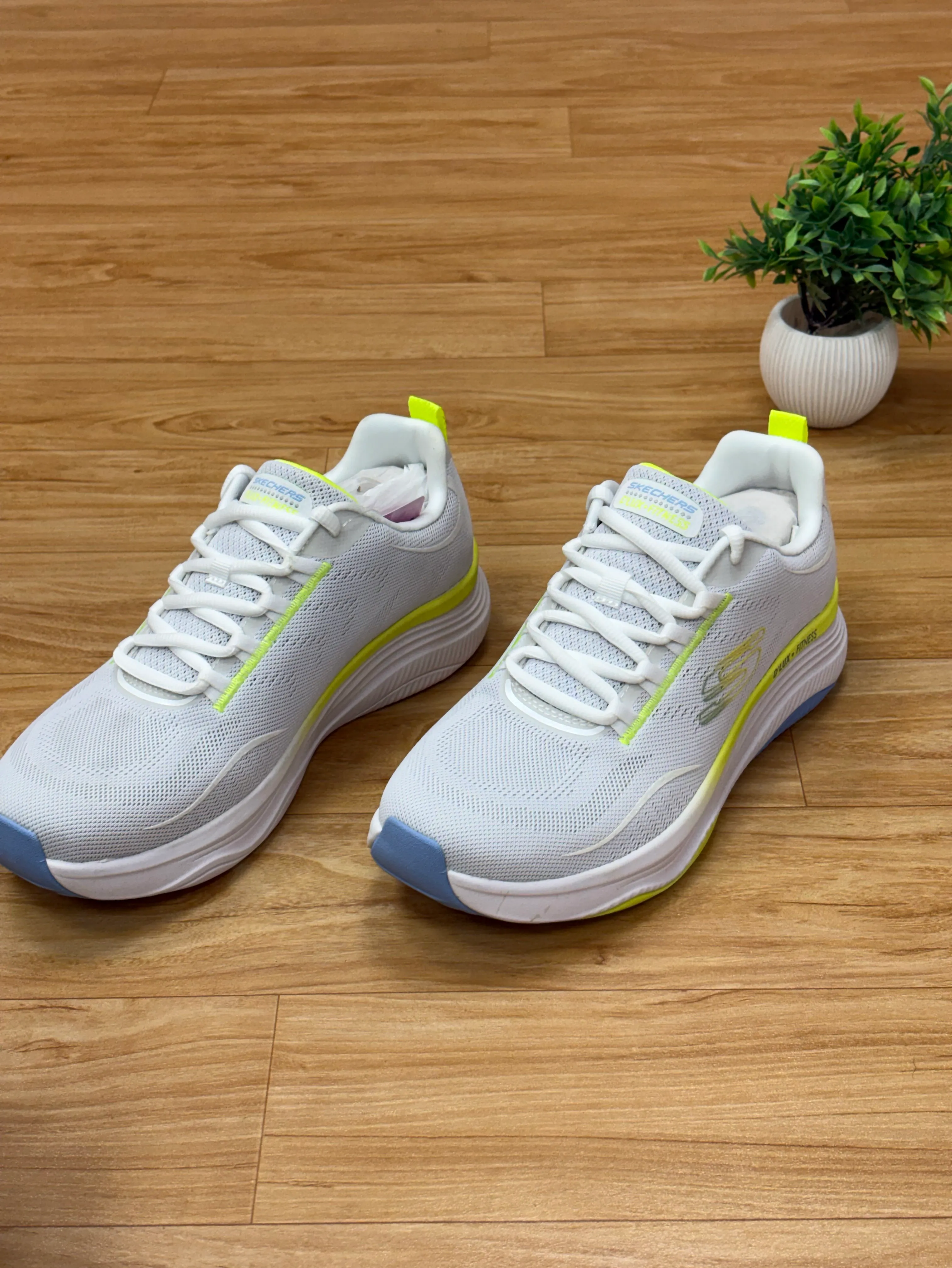 Skechers Running Shoes view 2