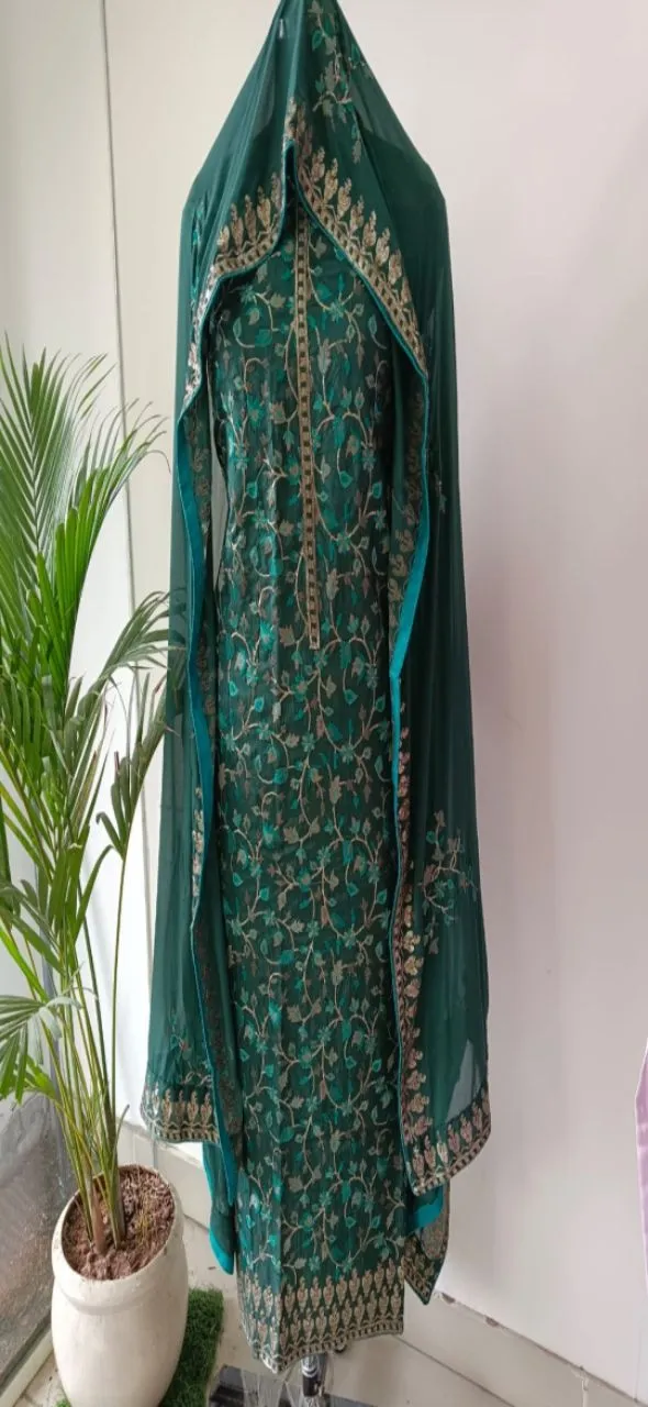 Green Embroidered Kurta Set view 2