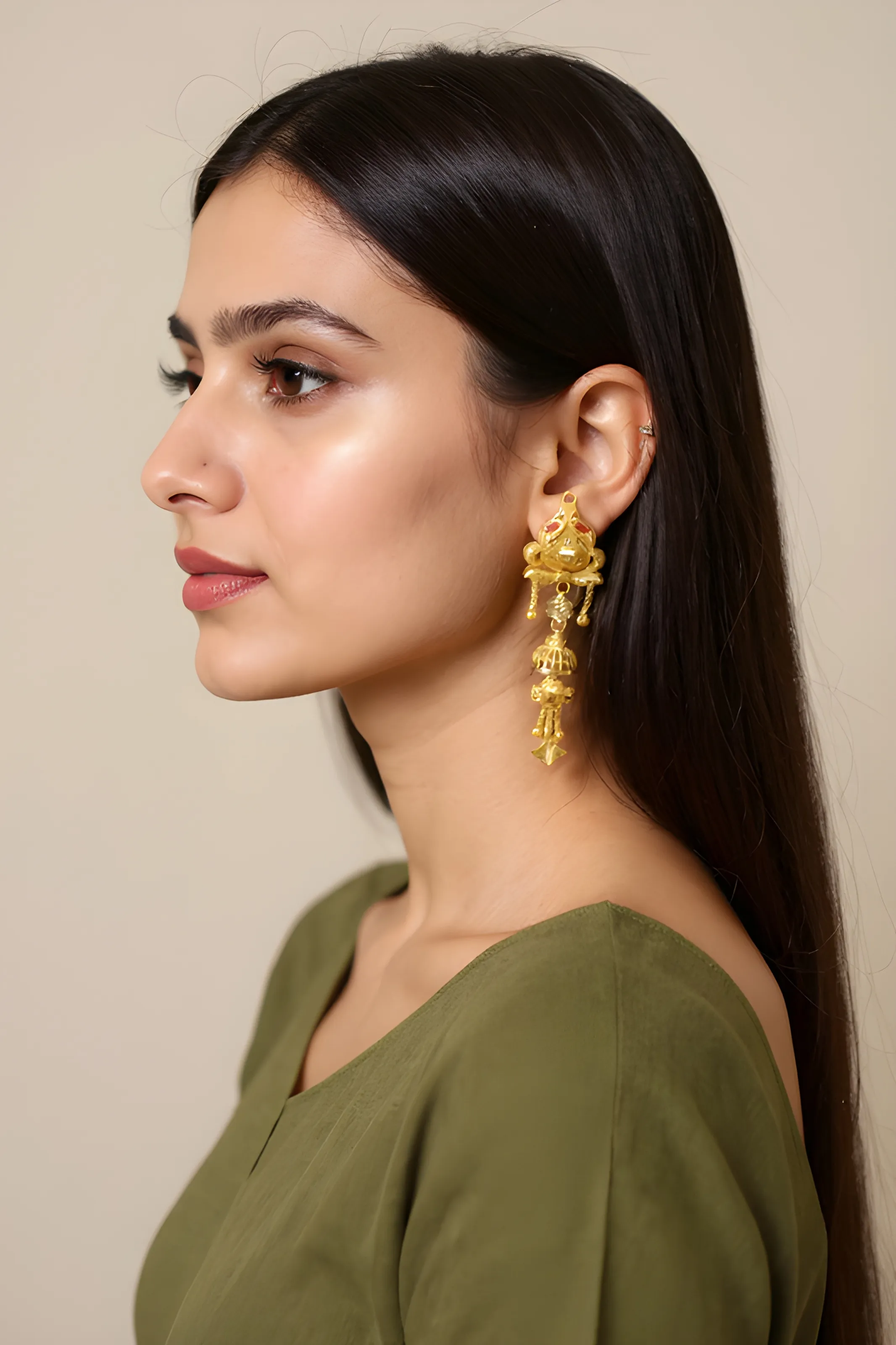 Gold Earrings 👍 view 2