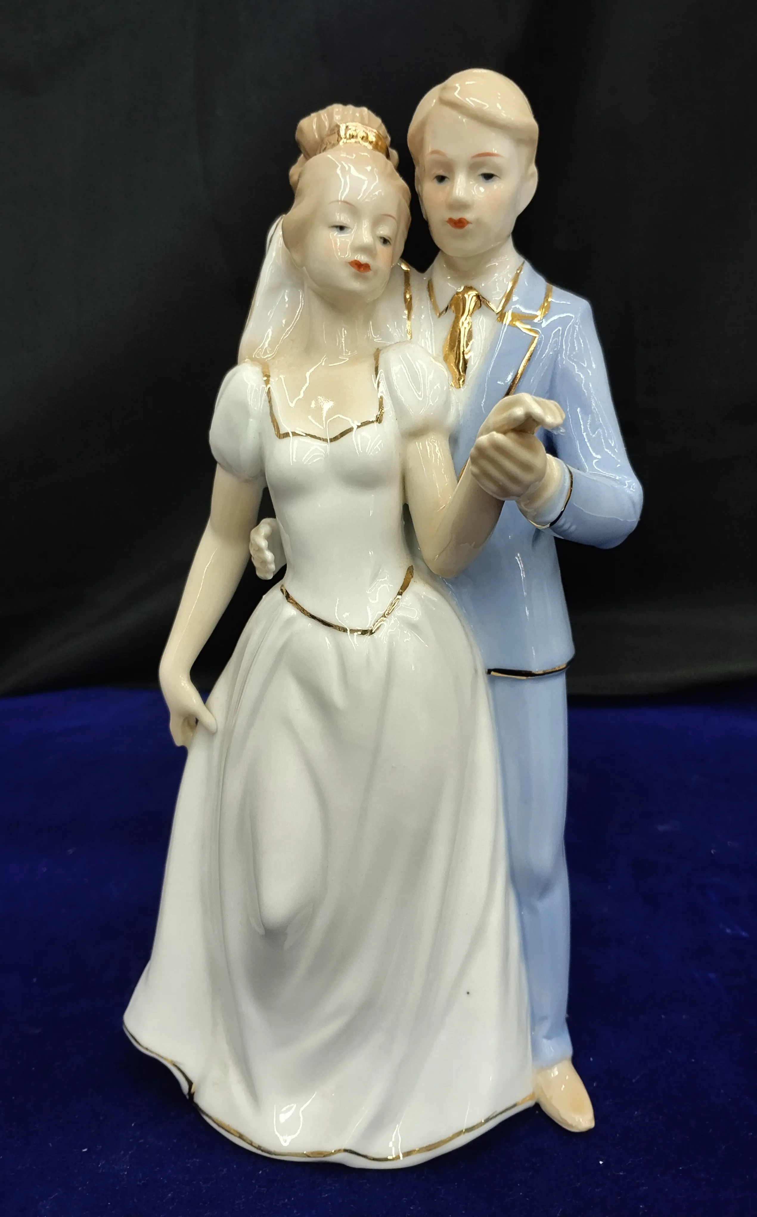 Wedding Cake Topper Figurine view 2