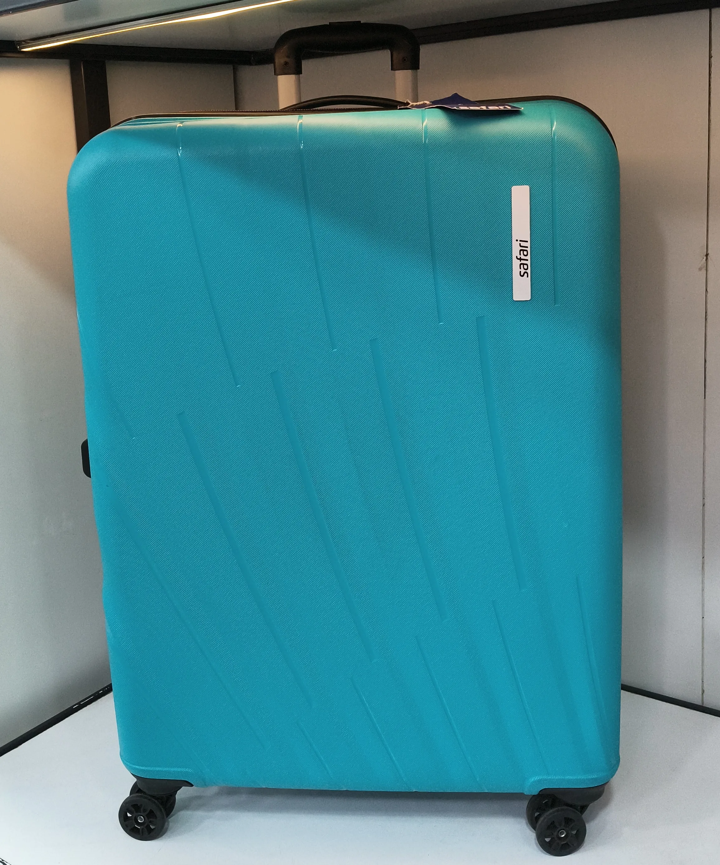 Safari Hard Luggage Large Size 75 CM With 5 Years Replacement Guarantee view 2