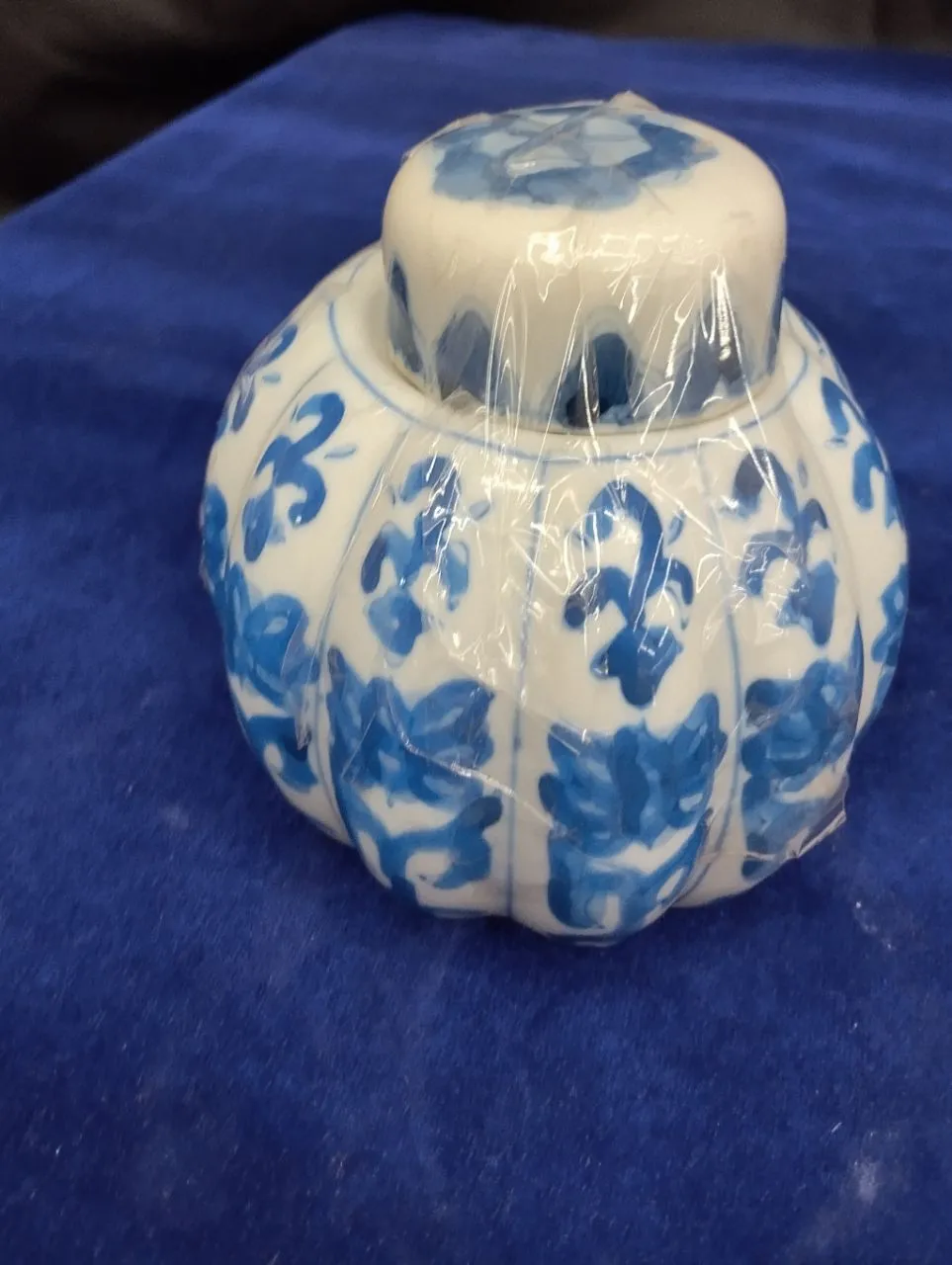 Blue Floral Jar view 3