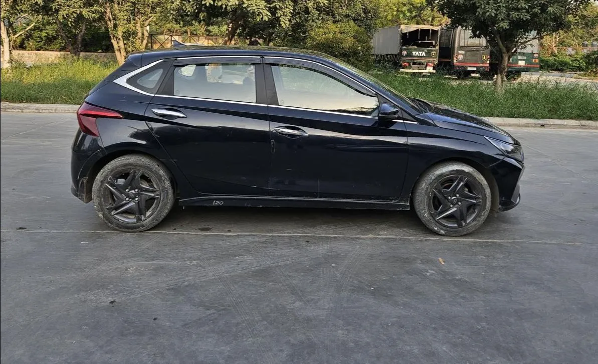 Hyundai Elite i20 view 2