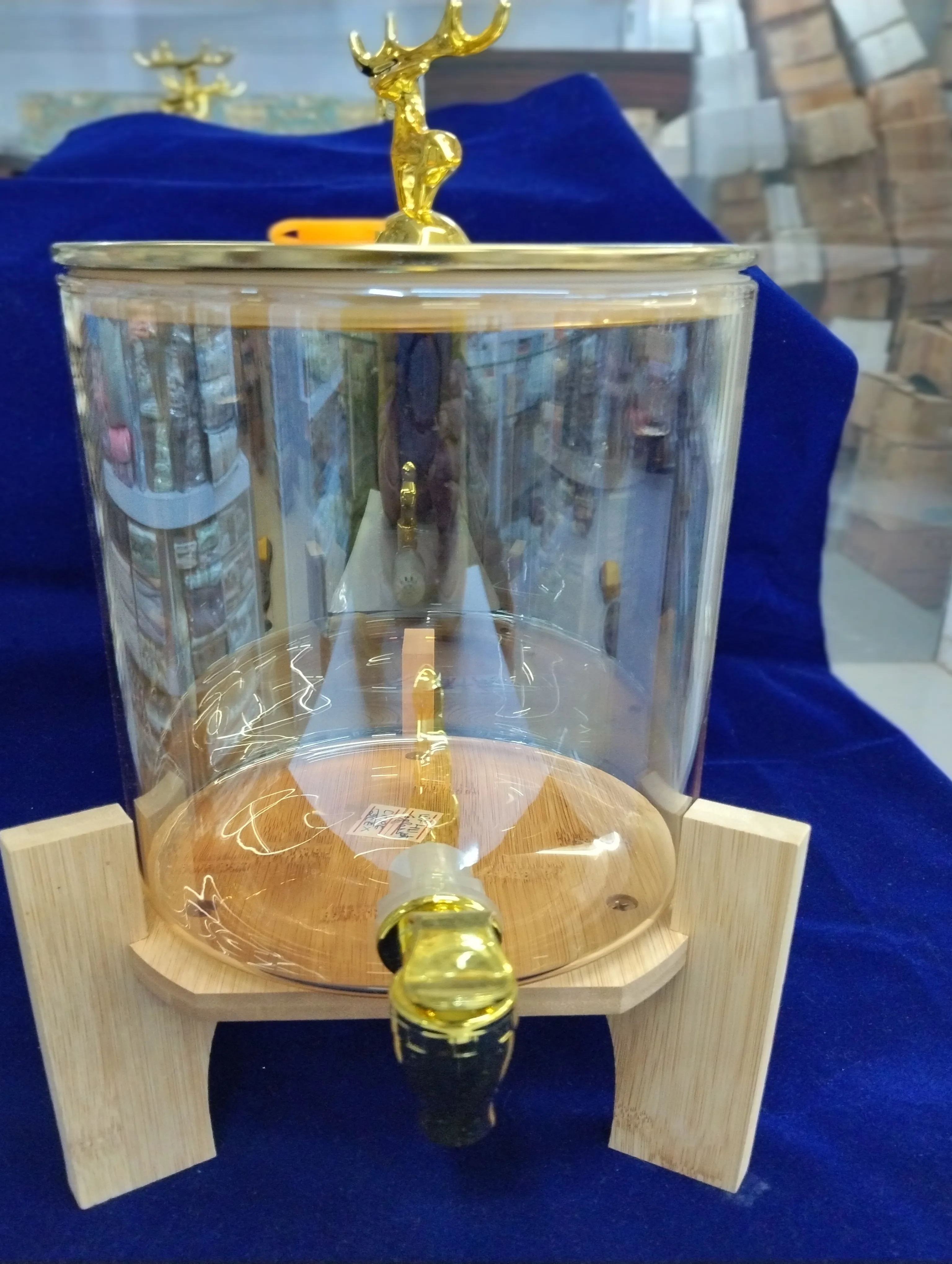 Golden Deer Beverage Dispenser view 2