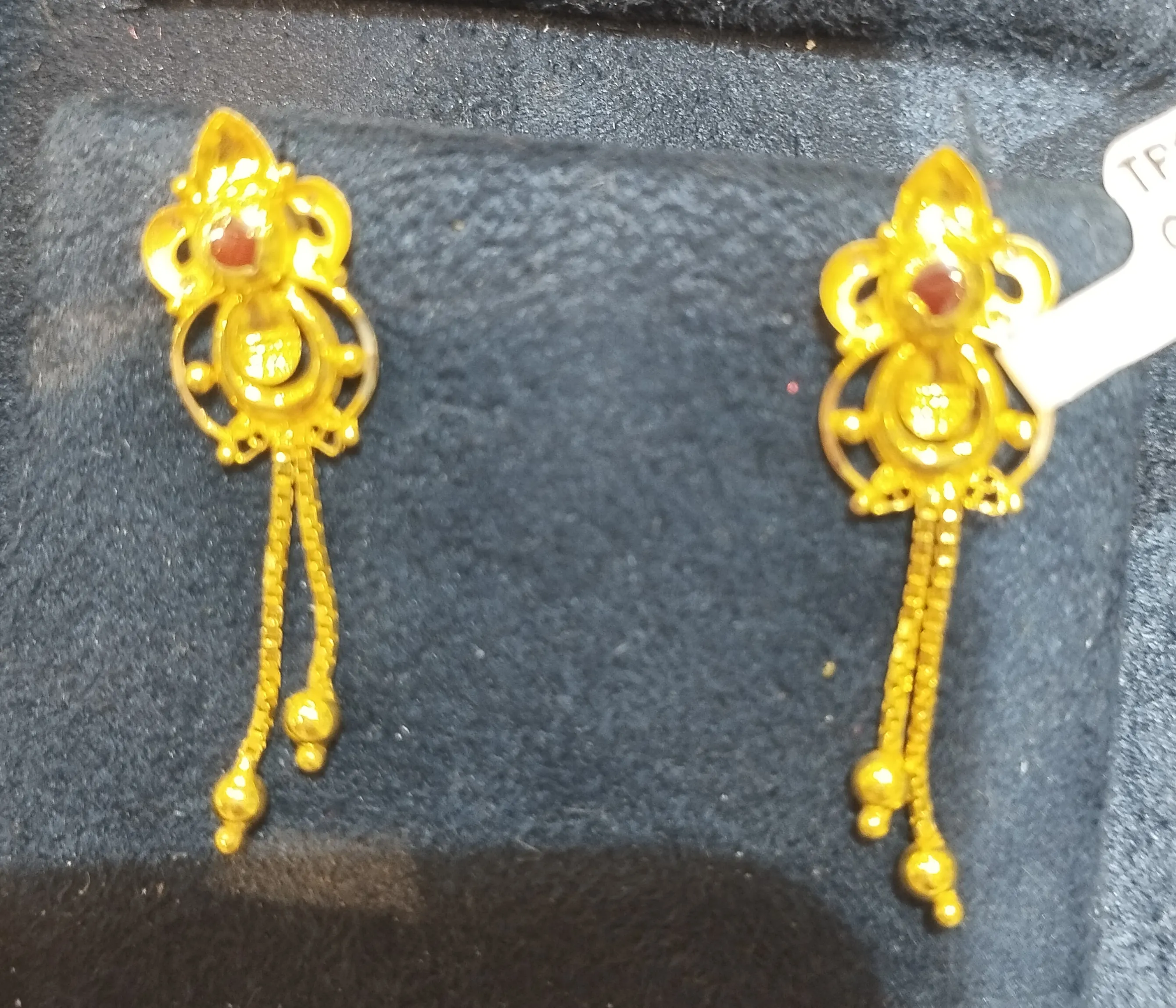 Gold Dangle Earrings👌 view 2