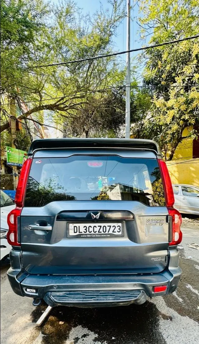 Mahindra Scorpio view 4