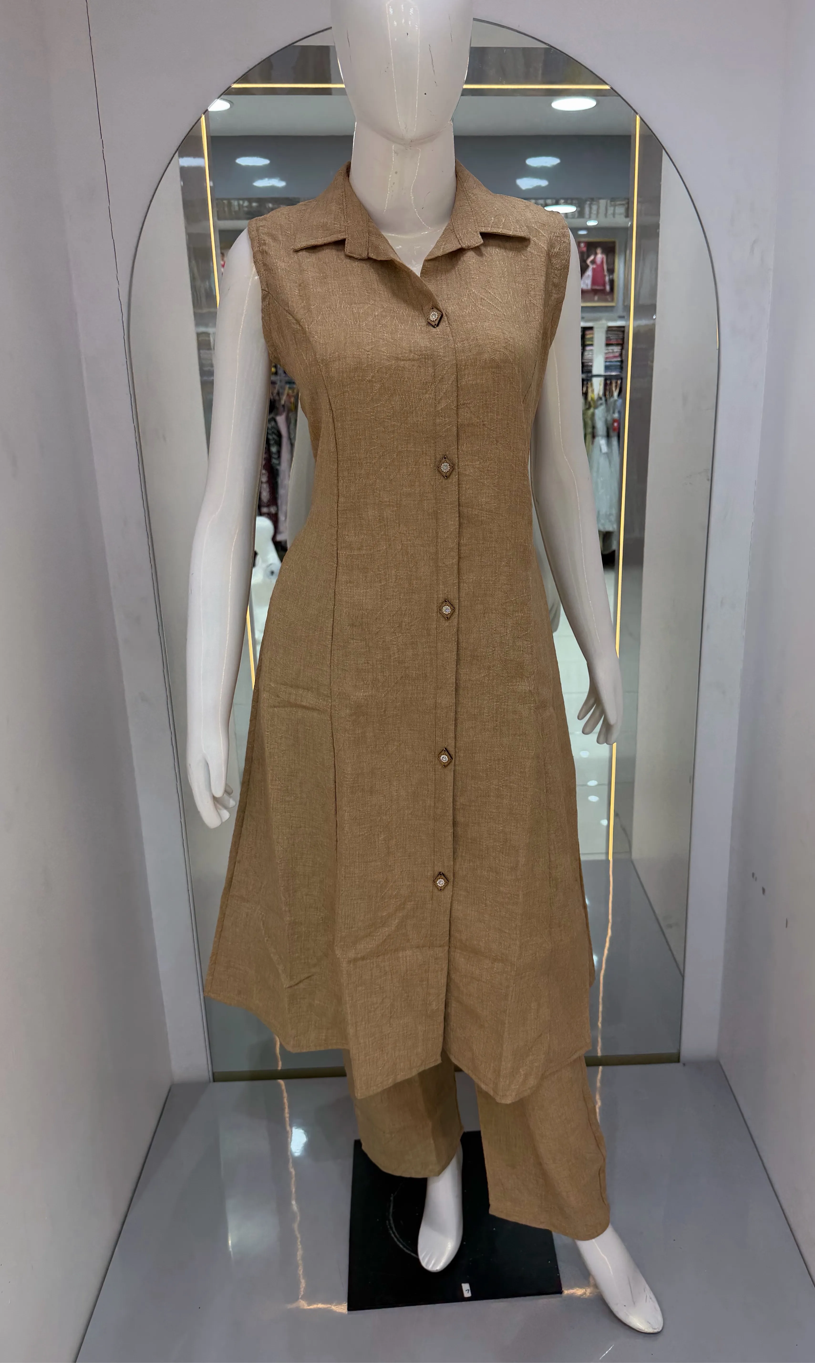 Sleeveless Linen Co-Erd Set view 2