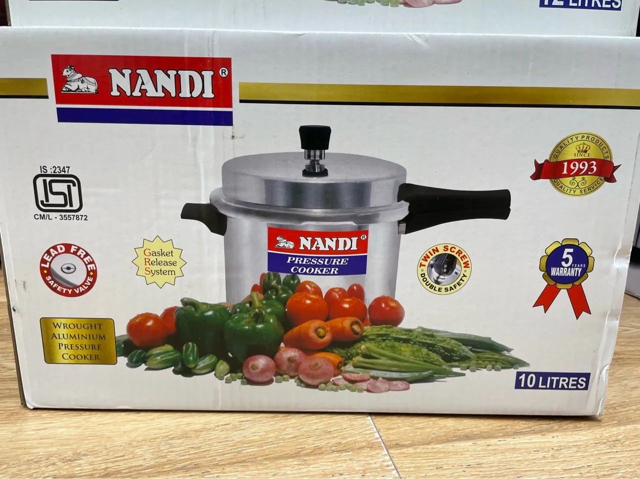 Nandi Pressure Cooker 10 Litres view 2
