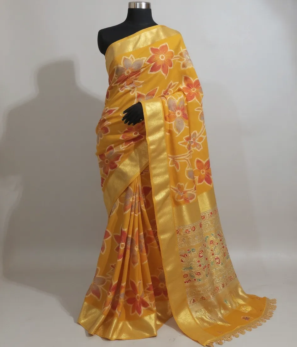 Floral Saree view 2