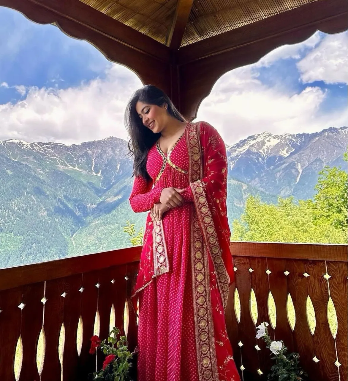 Ruhani Suit Set - Red