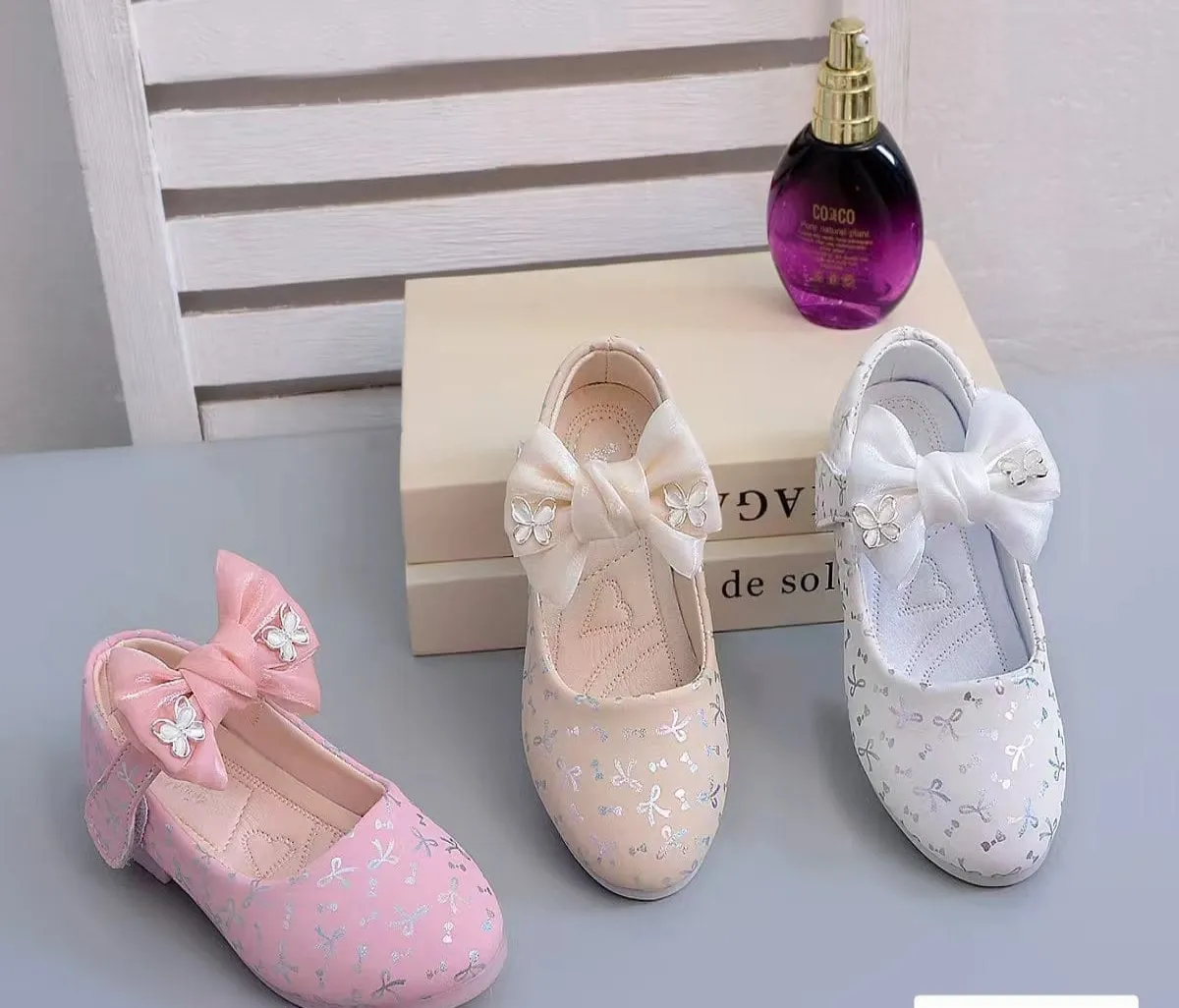 Decorative Girls Shoes view 2