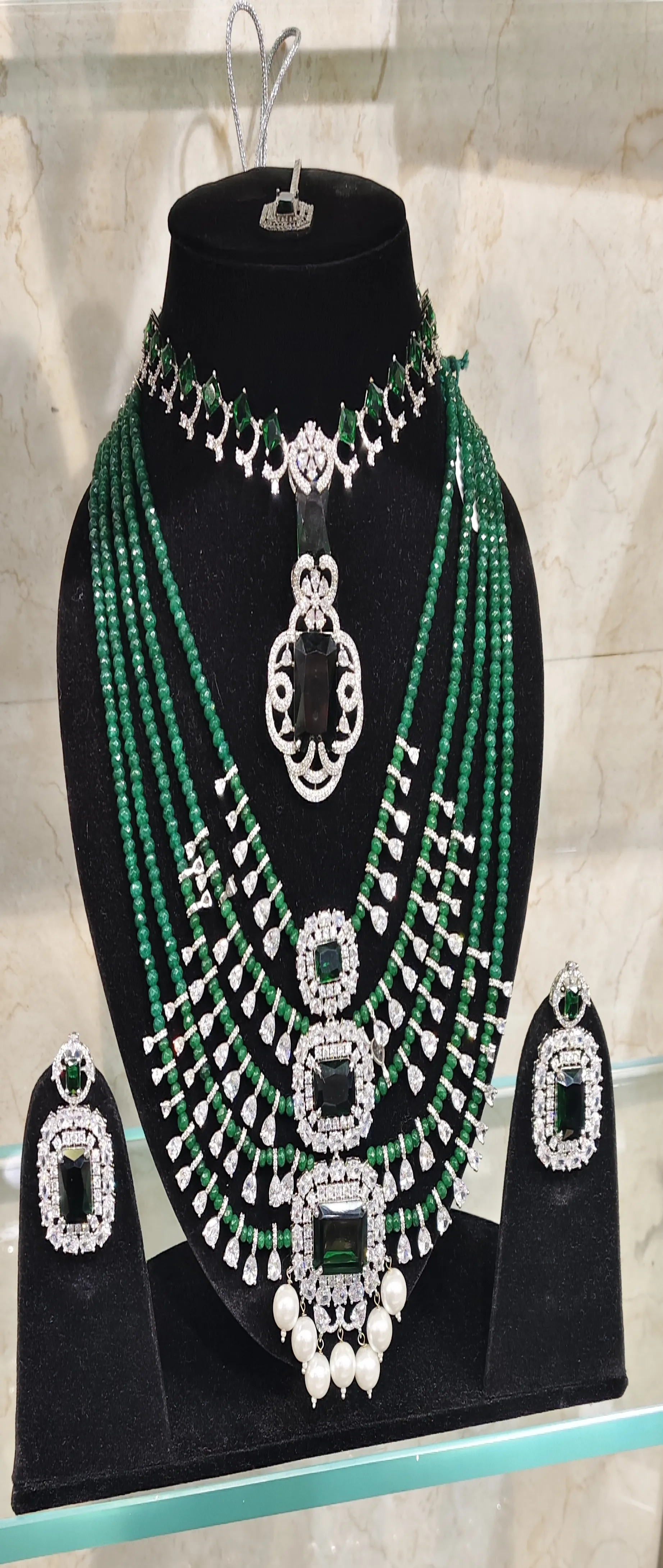 AD Green  White Gemstone Necklace Set view 2