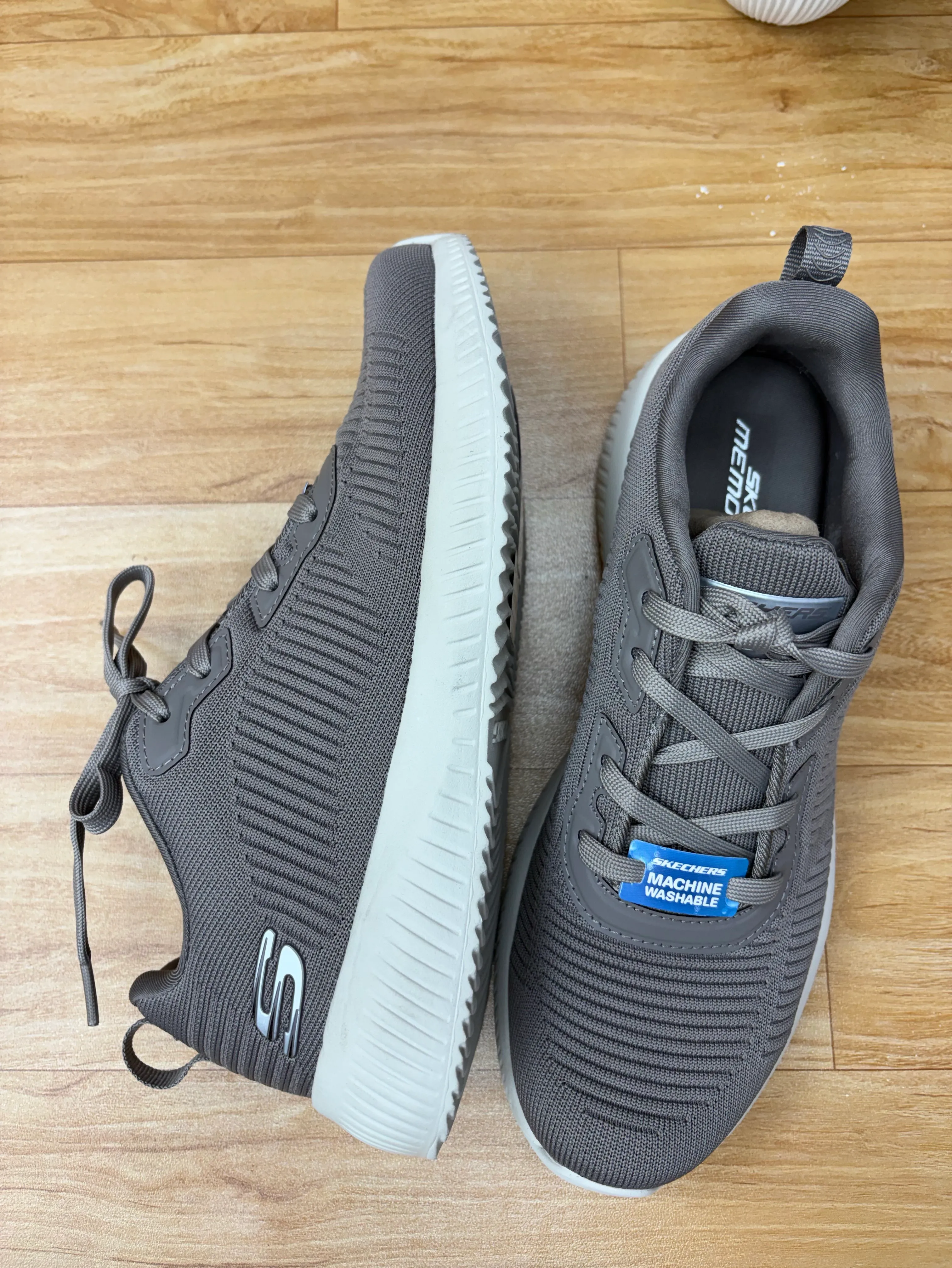 Skechers Sneakers! view 2