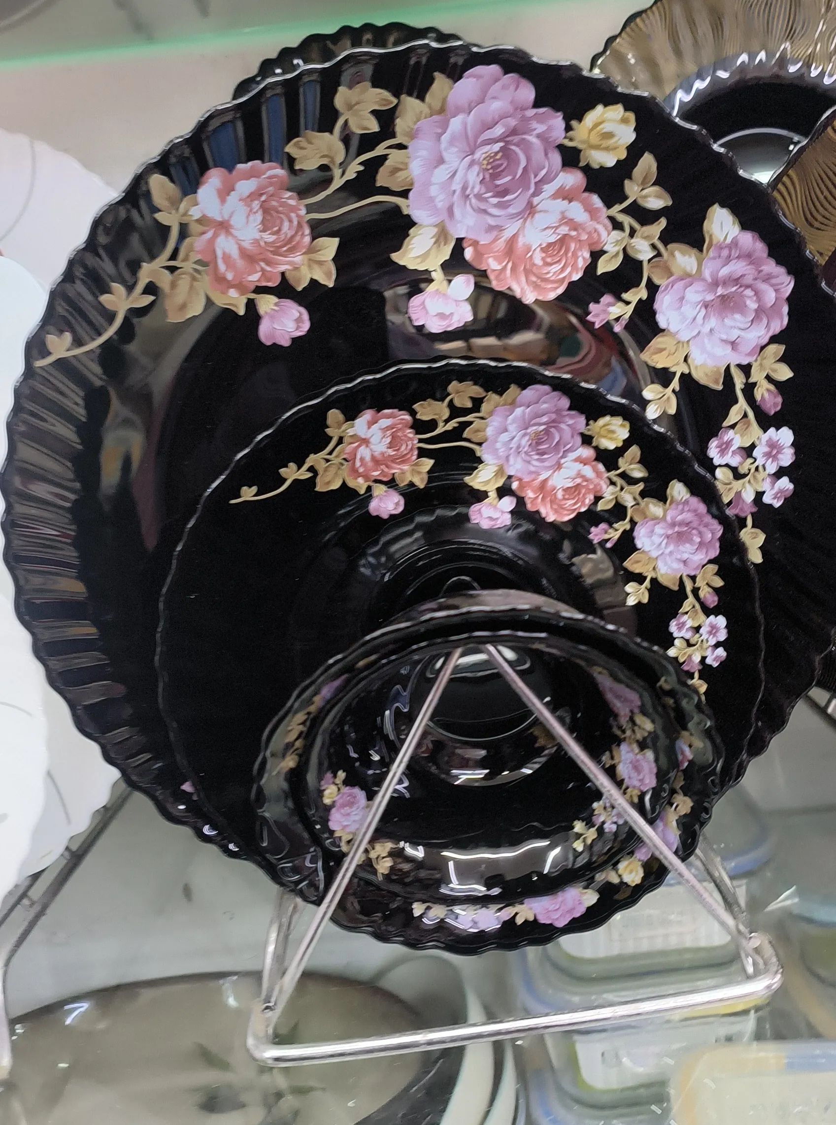 Floral Black Dinner Set view 2
