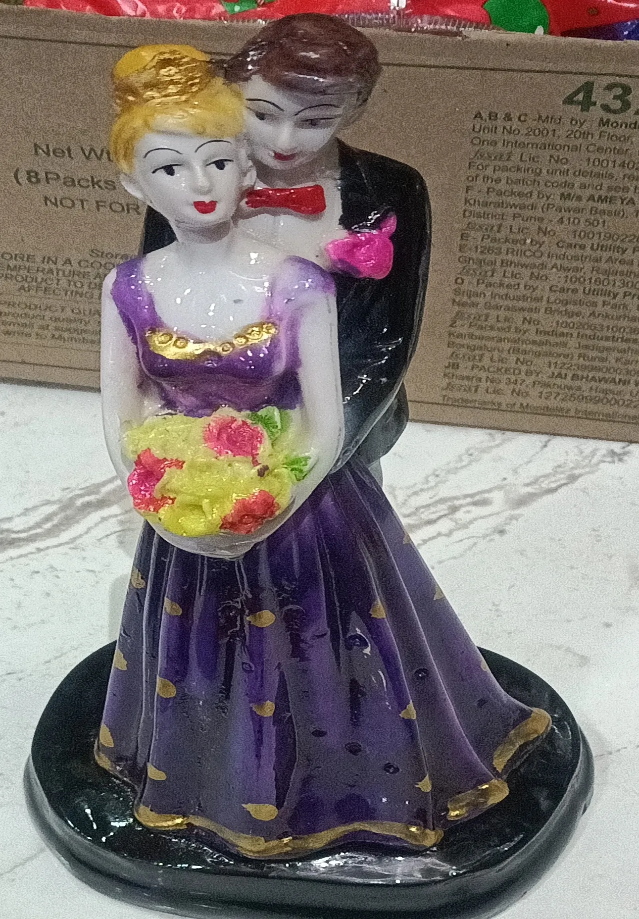 Couple Figurine view 2